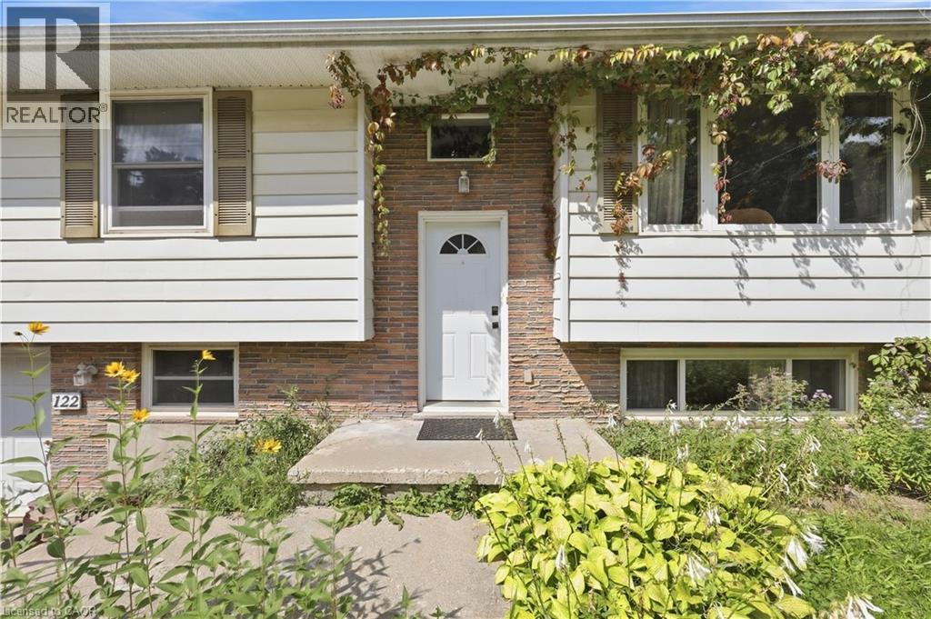122 Greenbrier Drive Property Photo 3