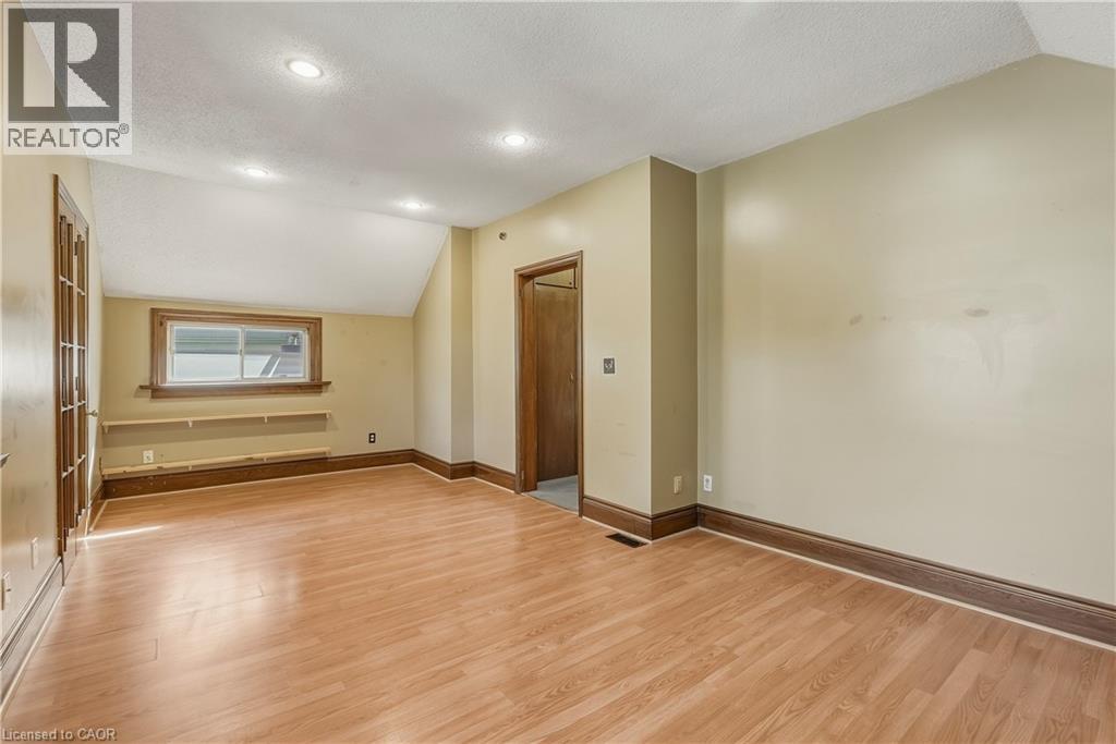 84 West Avenue S Property Photo 24