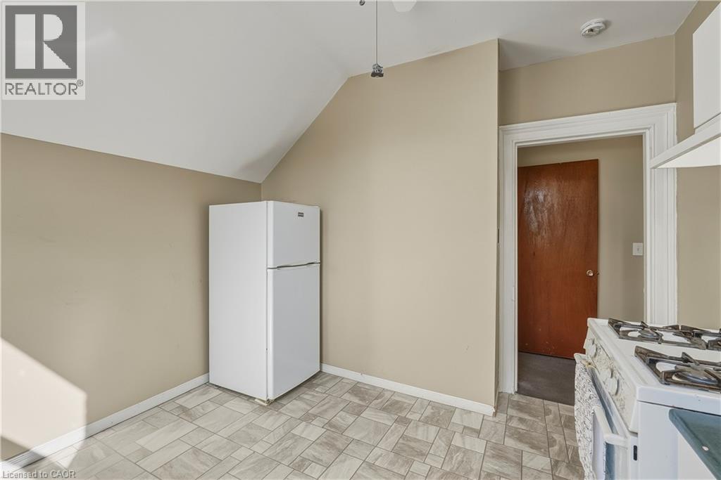 84 West Avenue S Property Photo 28