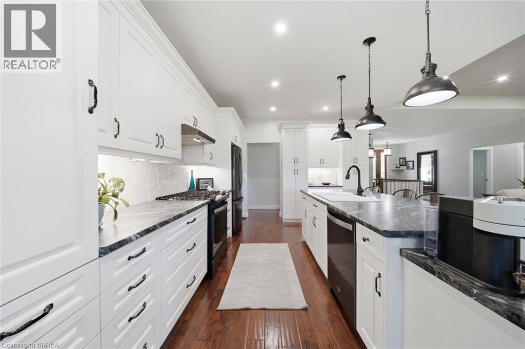 301 Cockshutt Road Property Photo 24