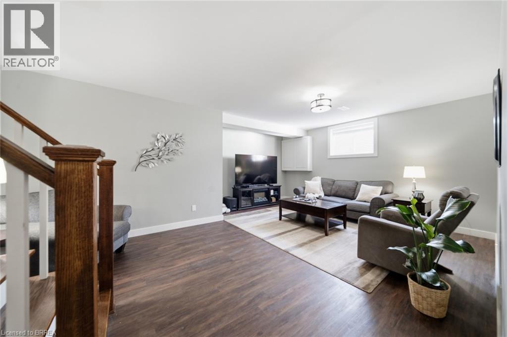 301 Cockshutt Road Property Photo 27