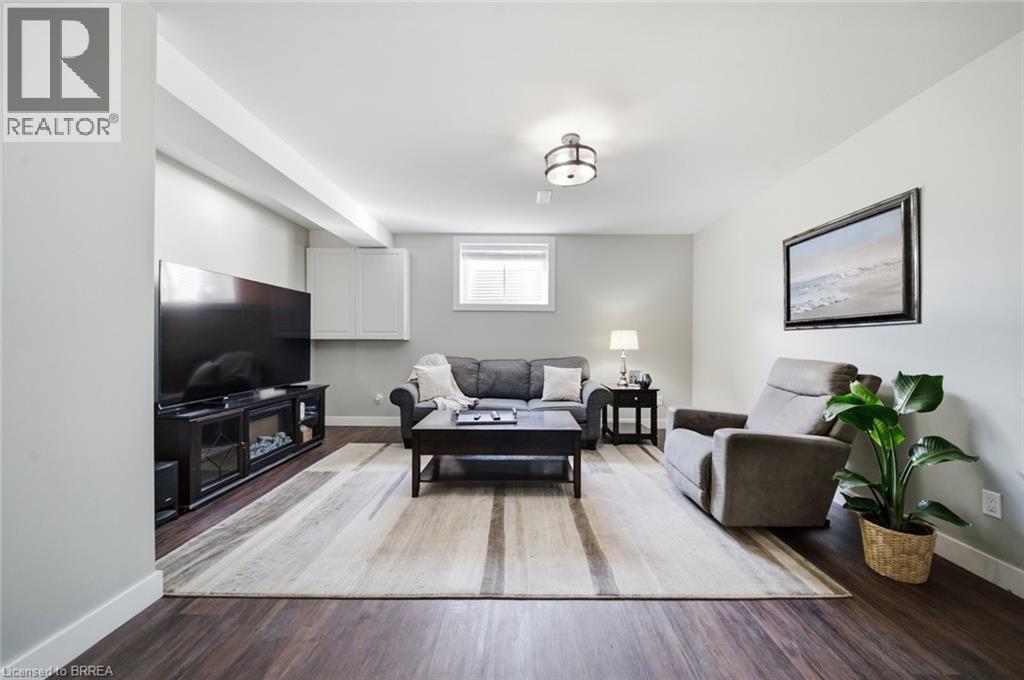 301 Cockshutt Road Property Photo 28