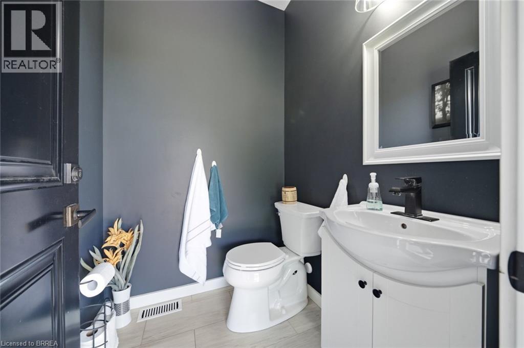 301 Cockshutt Road Property Photo 38
