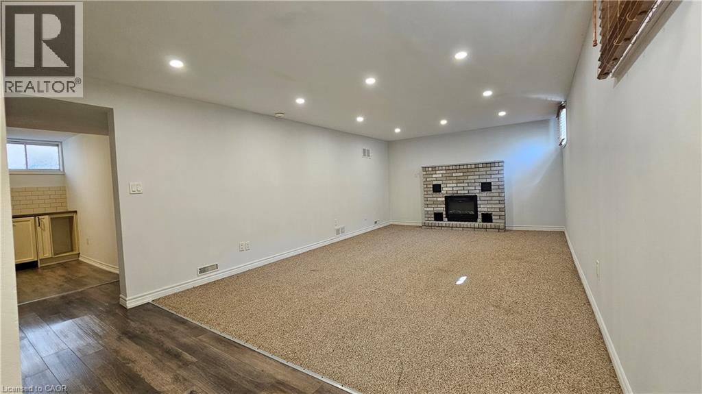 110 Abbot Drive Unit# Lower Property Photo 3