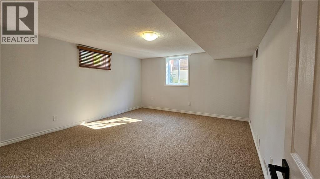 110 Abbot Drive Unit# Lower Property Photo 8