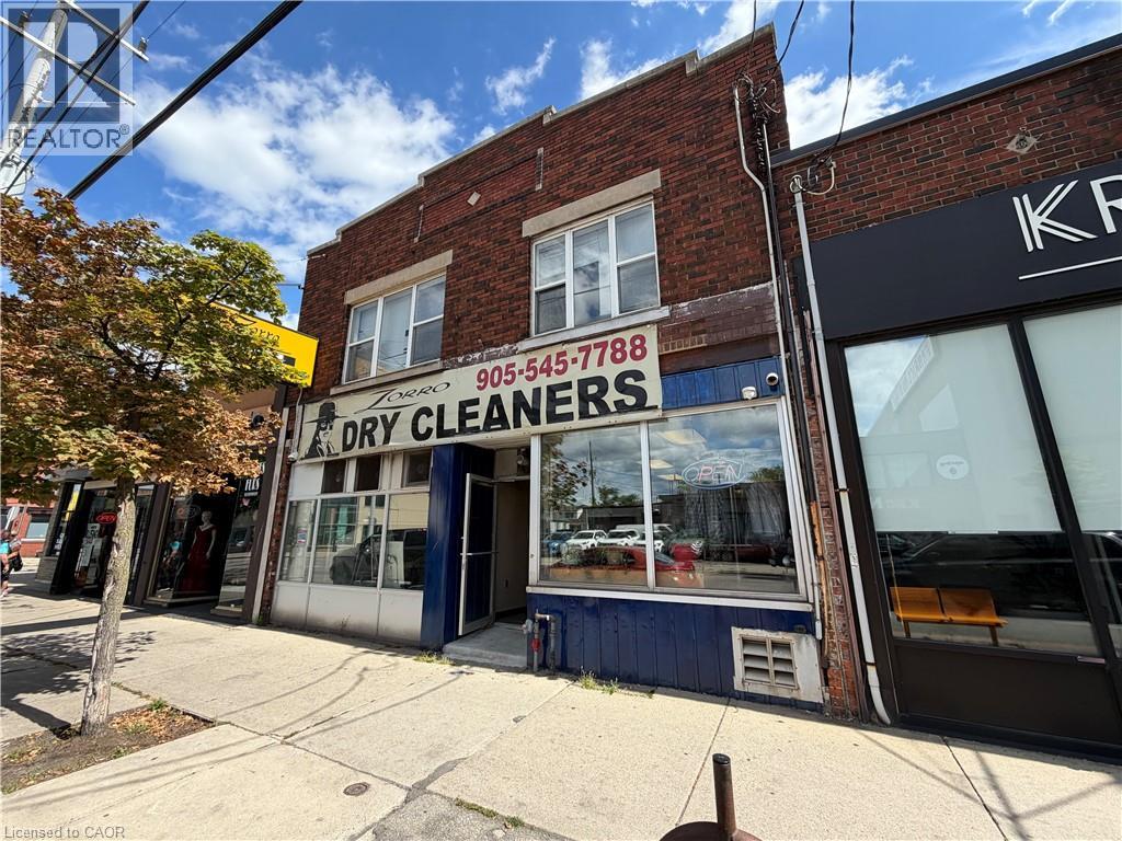 246-248 Ottawa Street N Property Photo 1
