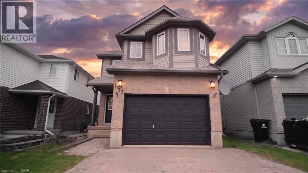 1133 Copper Leaf Crescent Property Photo 1