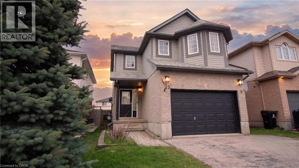 1133 Copper Leaf Crescent Property Photo 2
