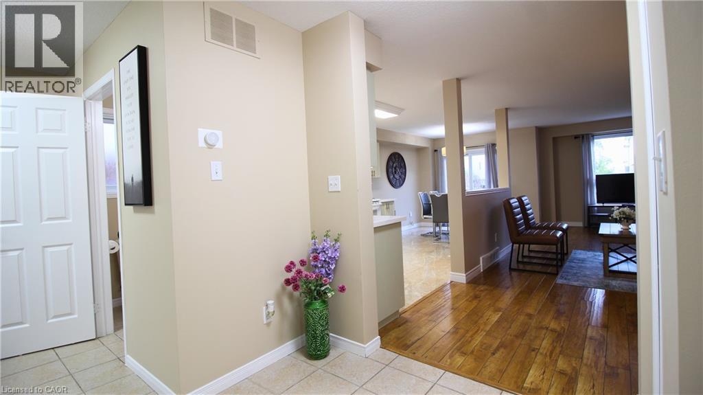 1133 Copper Leaf Crescent Property Photo 6