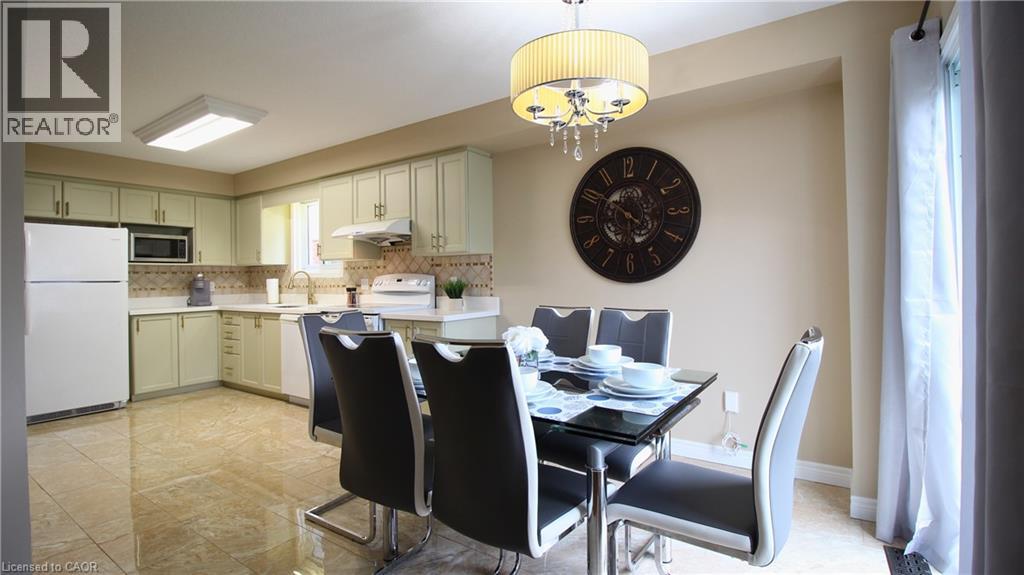 1133 Copper Leaf Crescent Property Photo 10