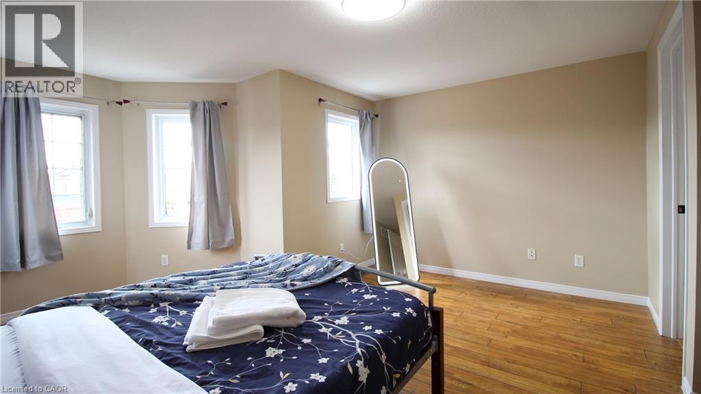 1133 Copper Leaf Crescent Property Photo 18