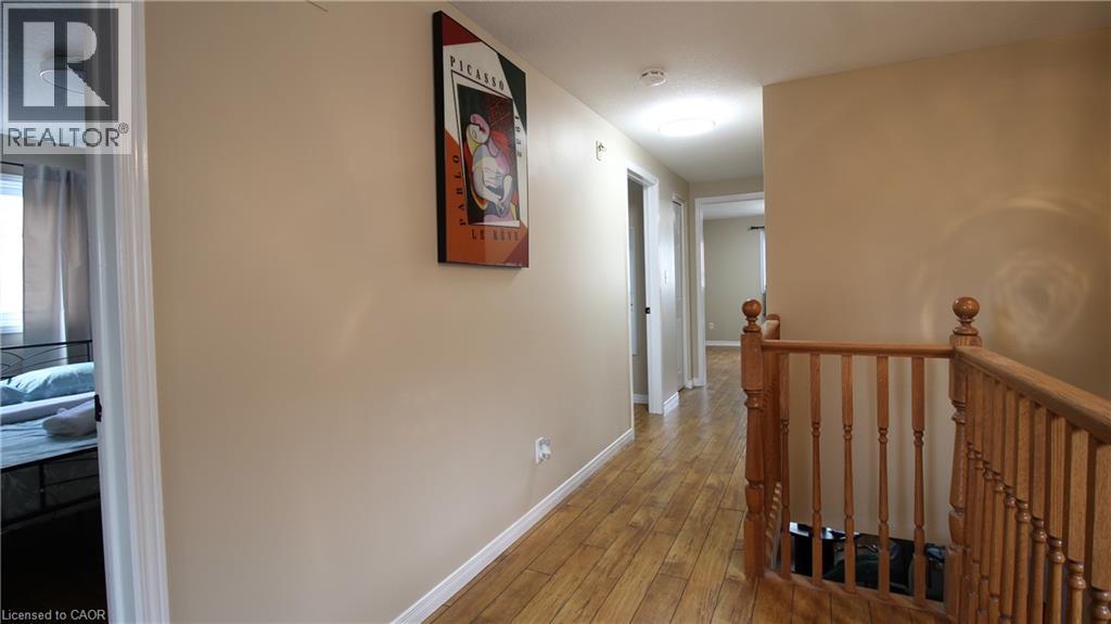 1133 Copper Leaf Crescent Property Photo 23