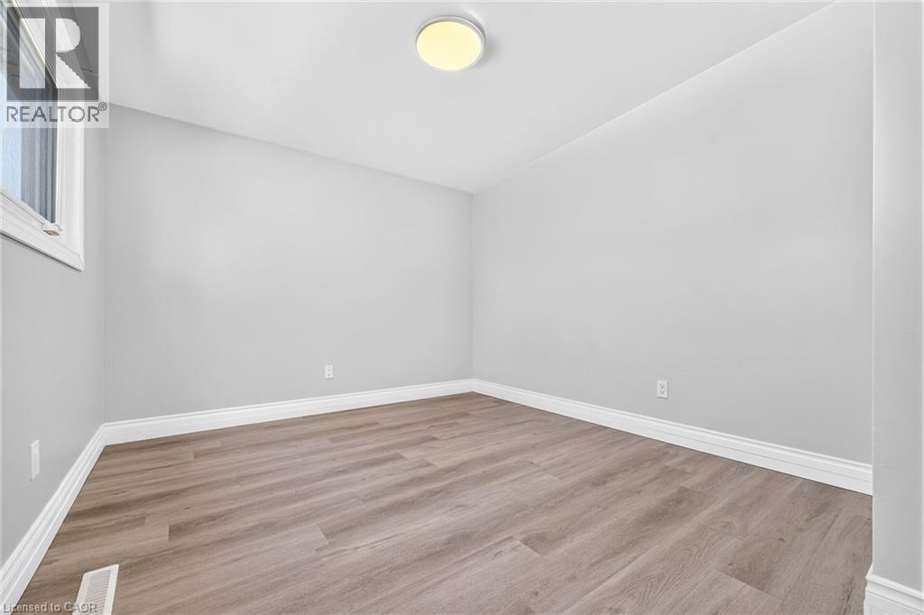 96 Fielding Crescent Property Photo 23