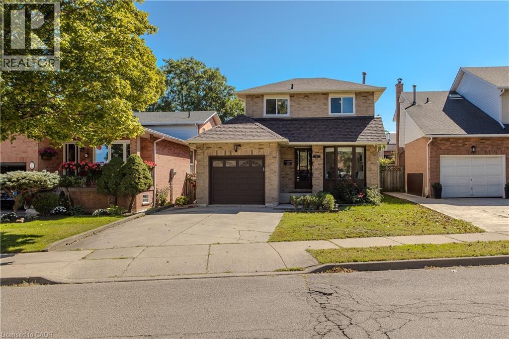 14 ELLINGTON Avenue