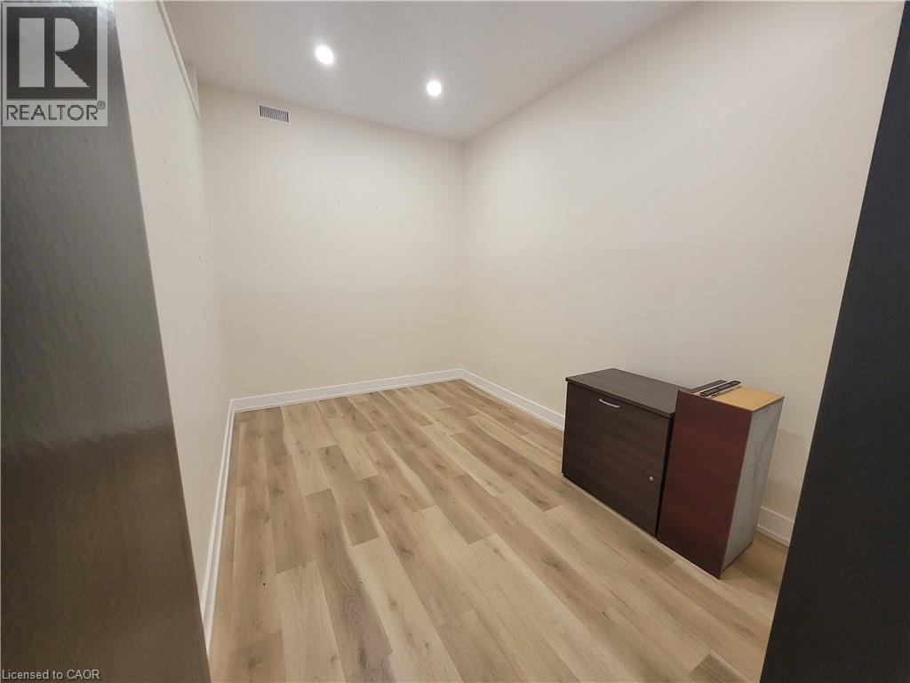 1160 Blair Road Unit# M Property Photo 9