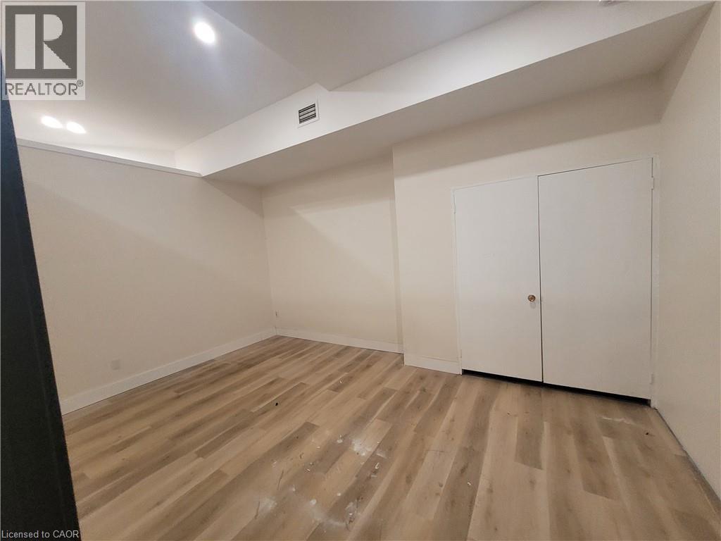 1160 Blair Road Unit# M Property Photo 13