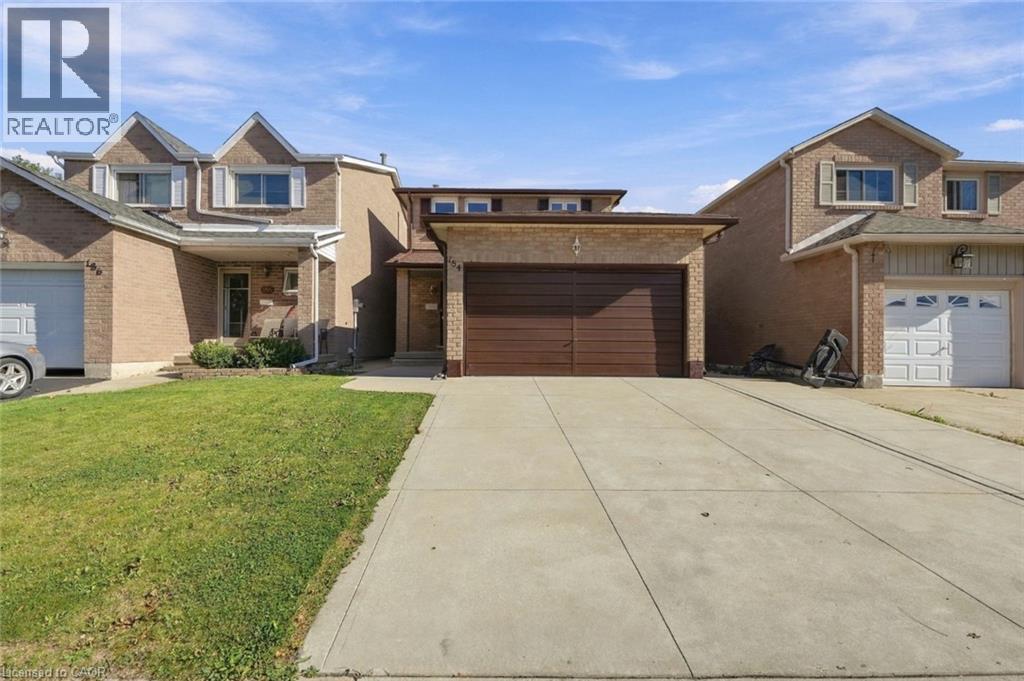 184 Macintosh Drive Property Photo 3