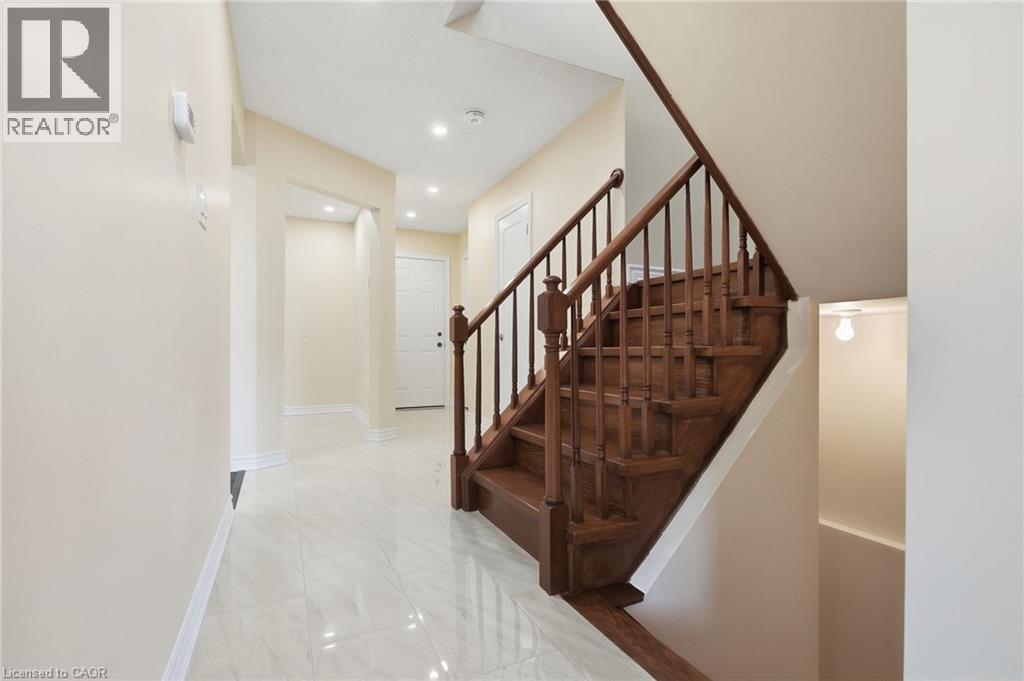 184 Macintosh Drive Property Photo 7
