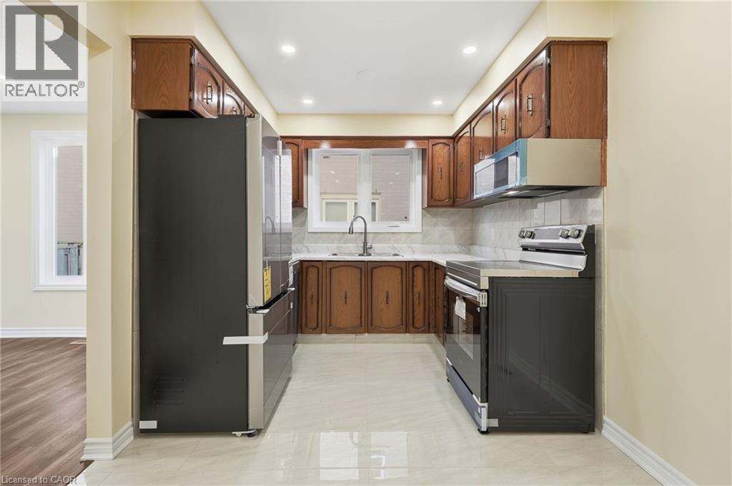 184 Macintosh Drive Property Photo 12