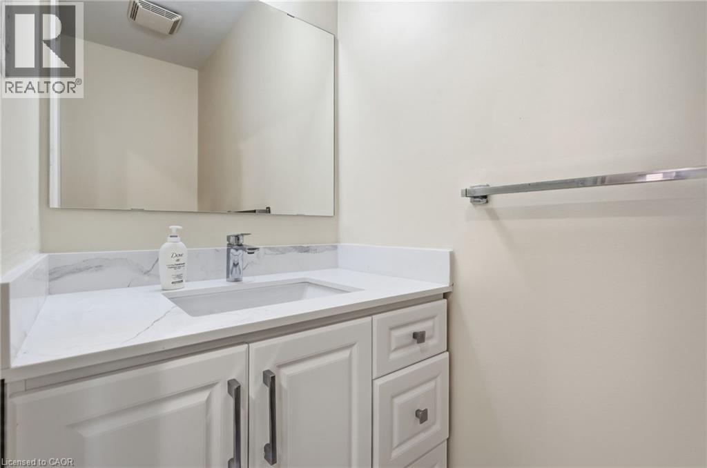 184 Macintosh Drive Property Photo 16