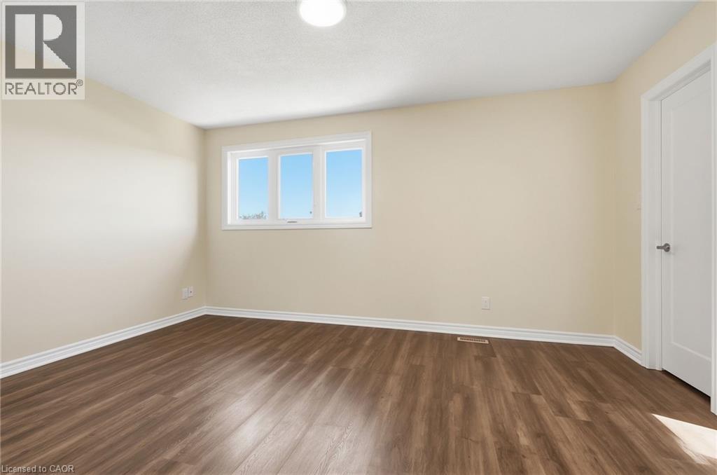 184 Macintosh Drive Property Photo 18
