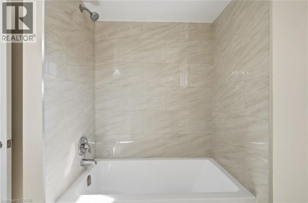 184 Macintosh Drive Property Photo 34