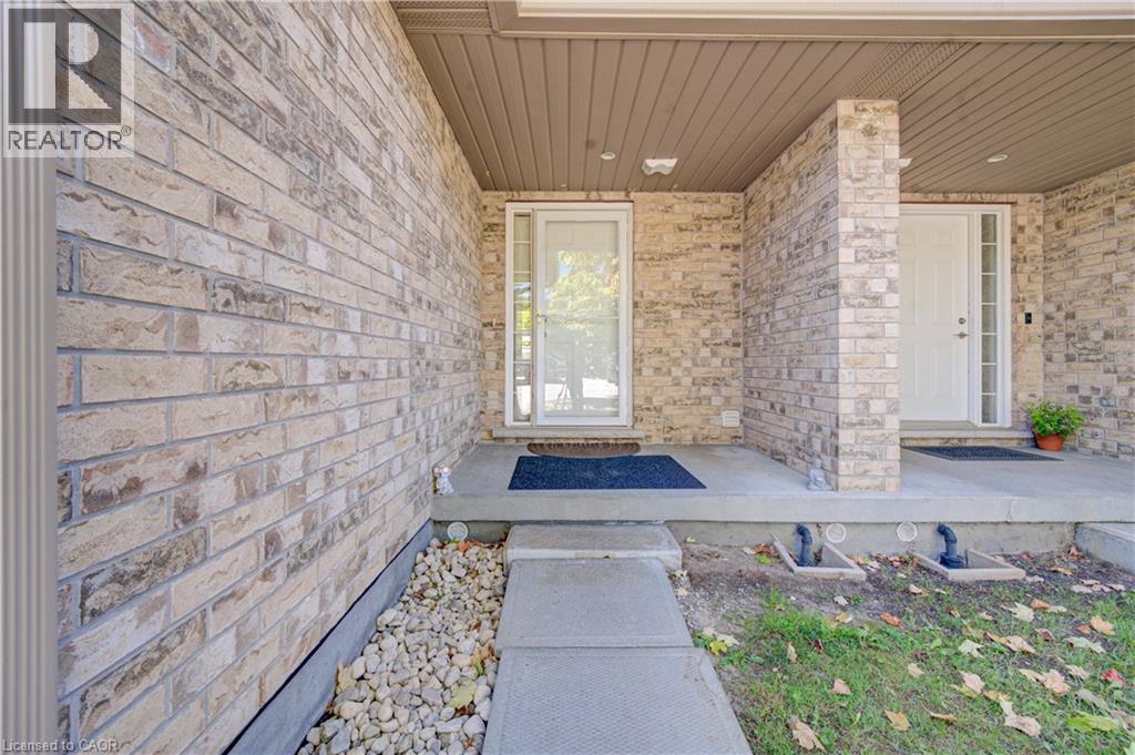 300 Fallowfield Drive Unit# 21 Property Photo 4