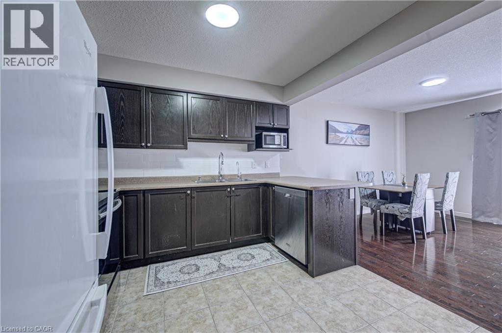 300 Fallowfield Drive Unit# 21 Property Photo 8