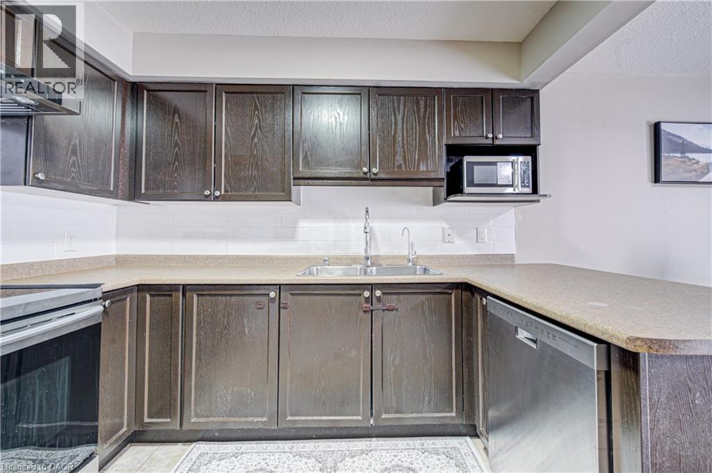 300 Fallowfield Drive Unit# 21 Property Photo 10