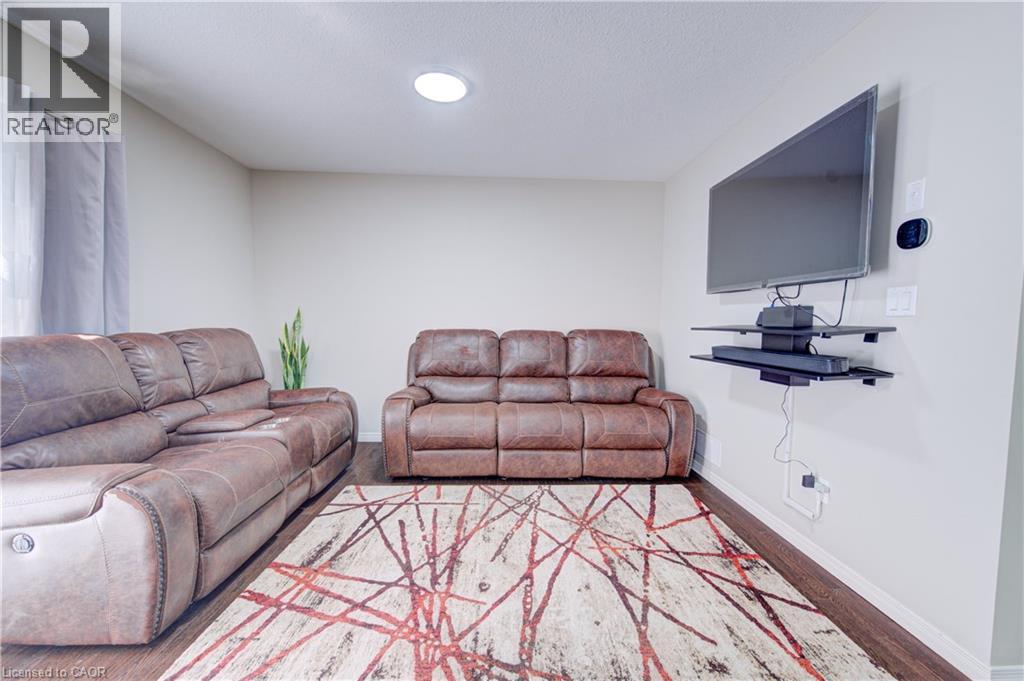 300 Fallowfield Drive Unit# 21 Property Photo 14