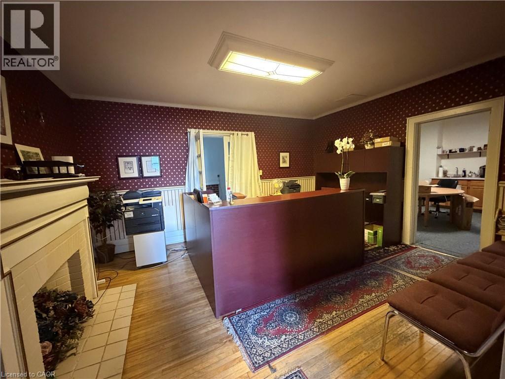 1558 King Street E Unit# Main Level Property Photo 6