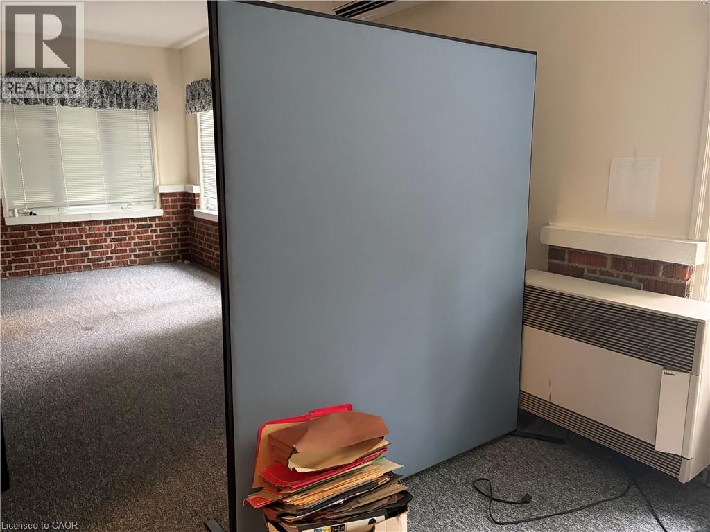 1558 King Street E Unit# Main Level Property Photo 13