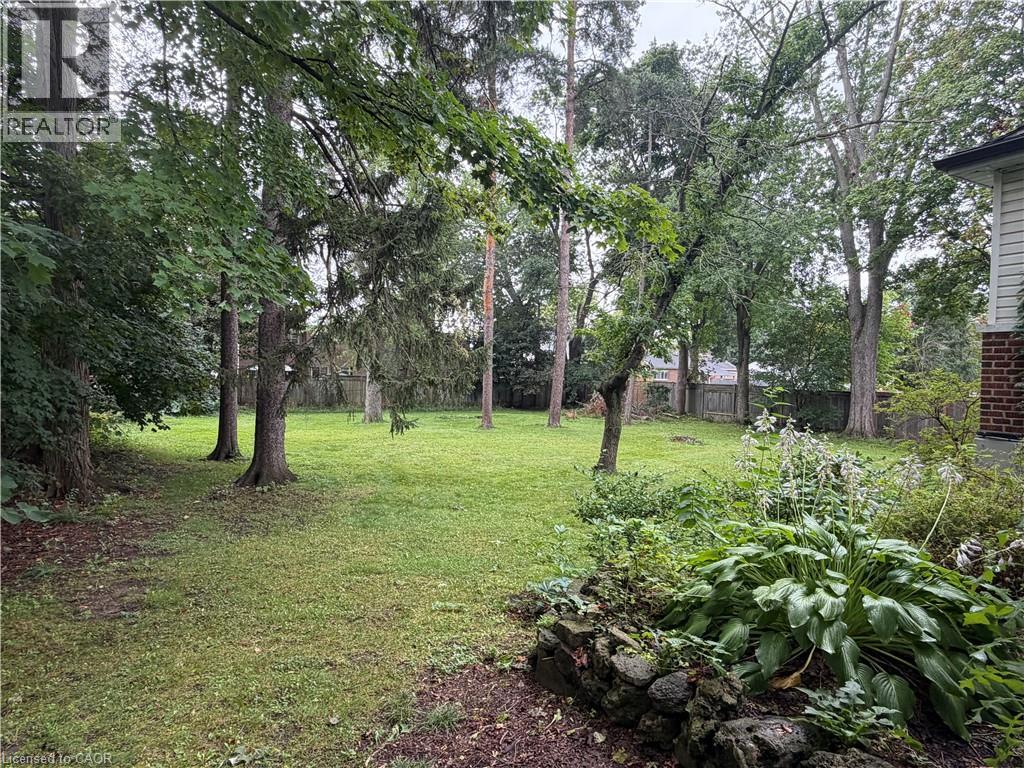 1558 King Street E Unit# Main Level Property Photo 17