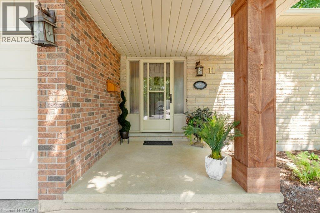 11 Grey Owl Drive Property Photo 3