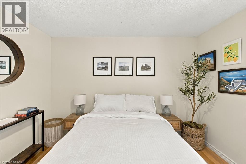 178 Laurentian Drive Property Photo 21