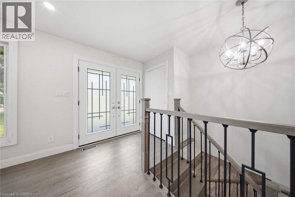 360 Bishopsgate Road Property Photo 4