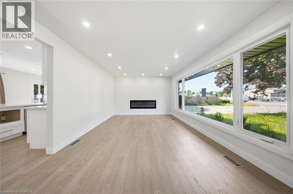360 Bishopsgate Road Property Photo 7