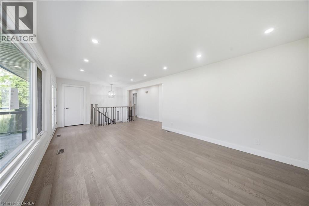 360 Bishopsgate Road Property Photo 8