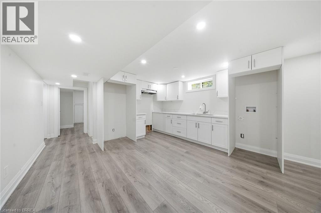 360 Bishopsgate Road Property Photo 29