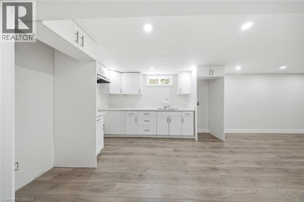 360 Bishopsgate Road Property Photo 30