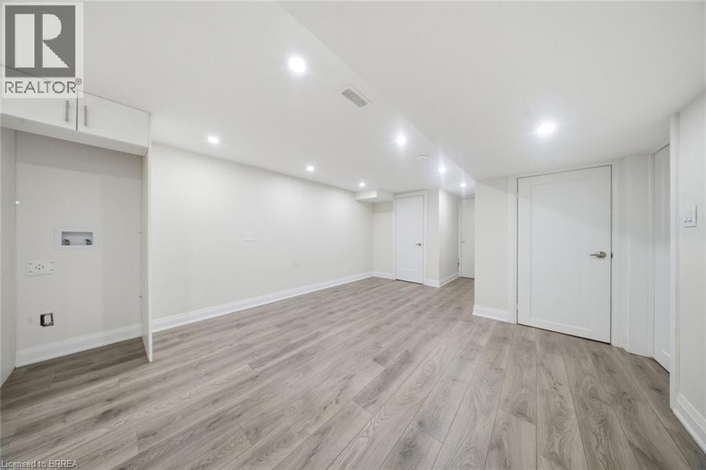360 Bishopsgate Road Property Photo 31