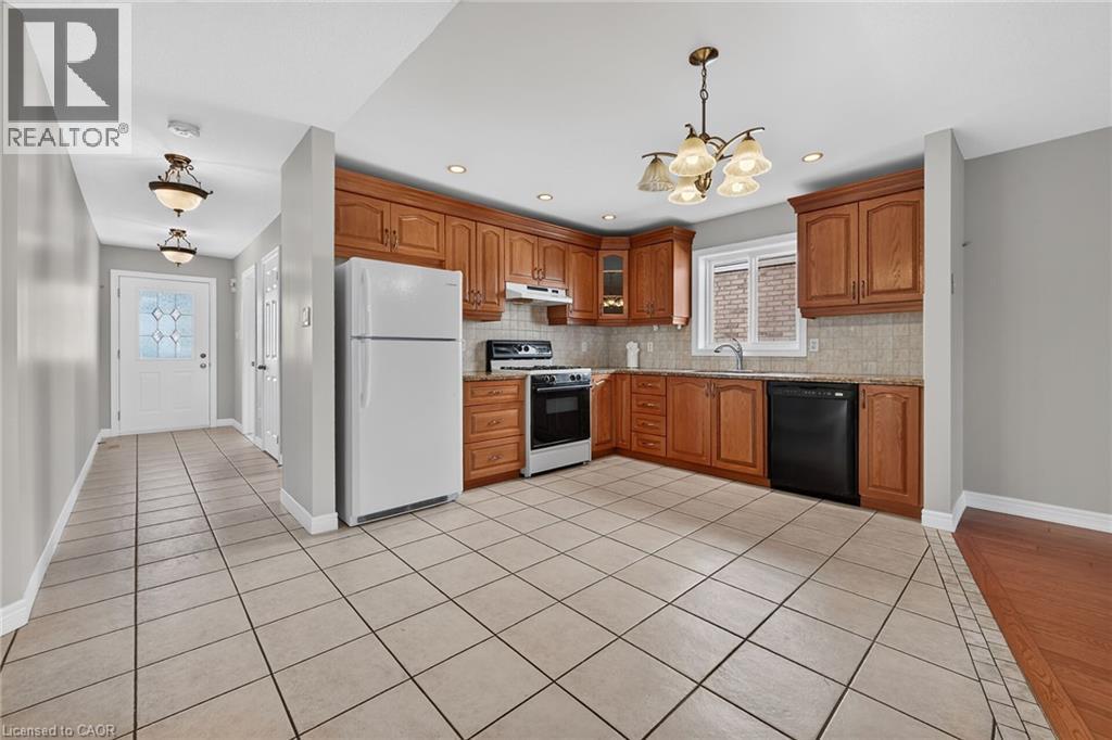 795 Tenth Avenue Property Photo 10