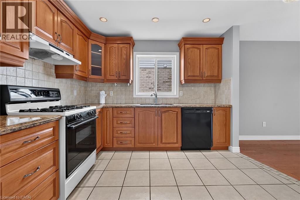795 Tenth Avenue Property Photo 11