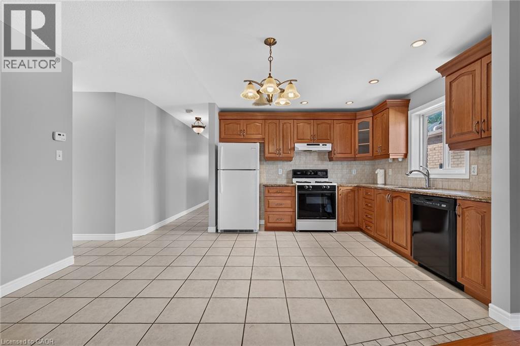 795 Tenth Avenue Property Photo 12