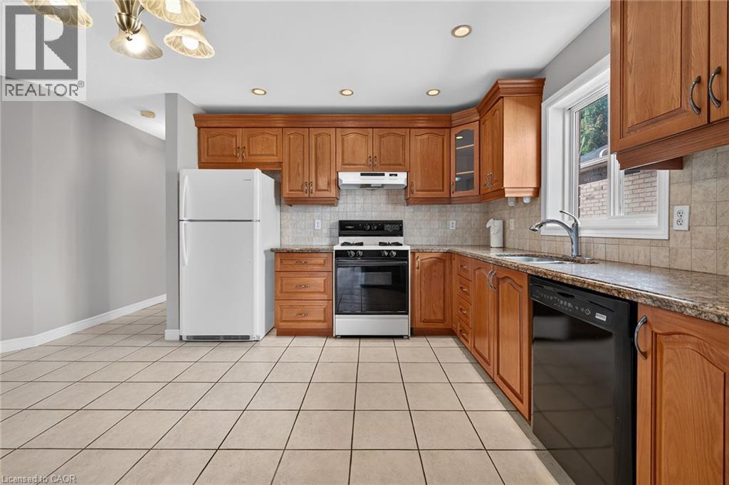795 Tenth Avenue Property Photo 13