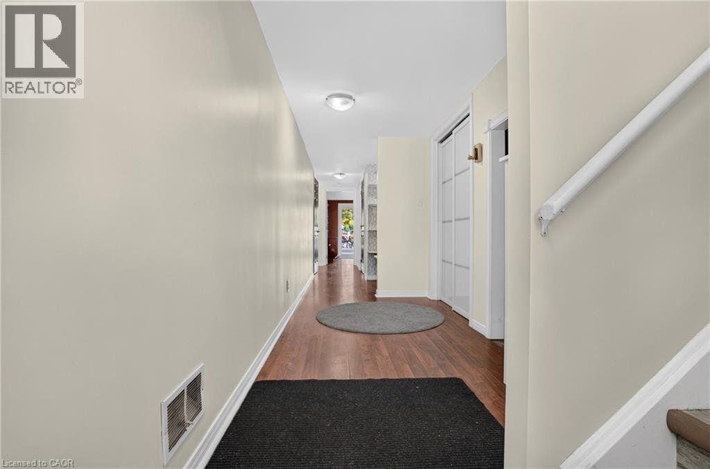 26 Huron Street Property Photo 8