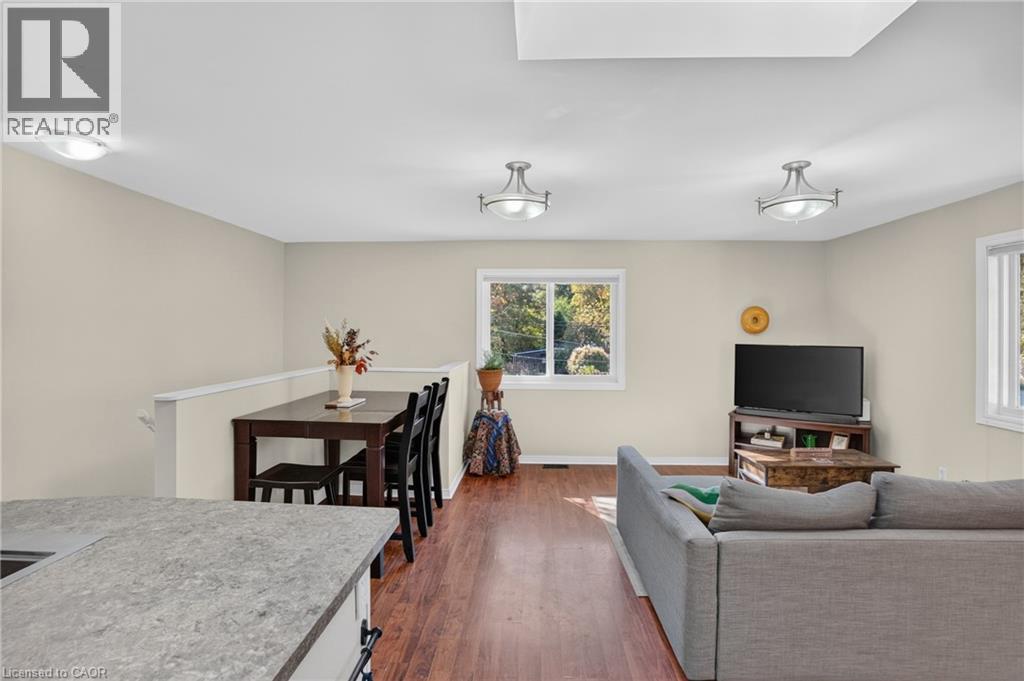 26 Huron Street Property Photo 11