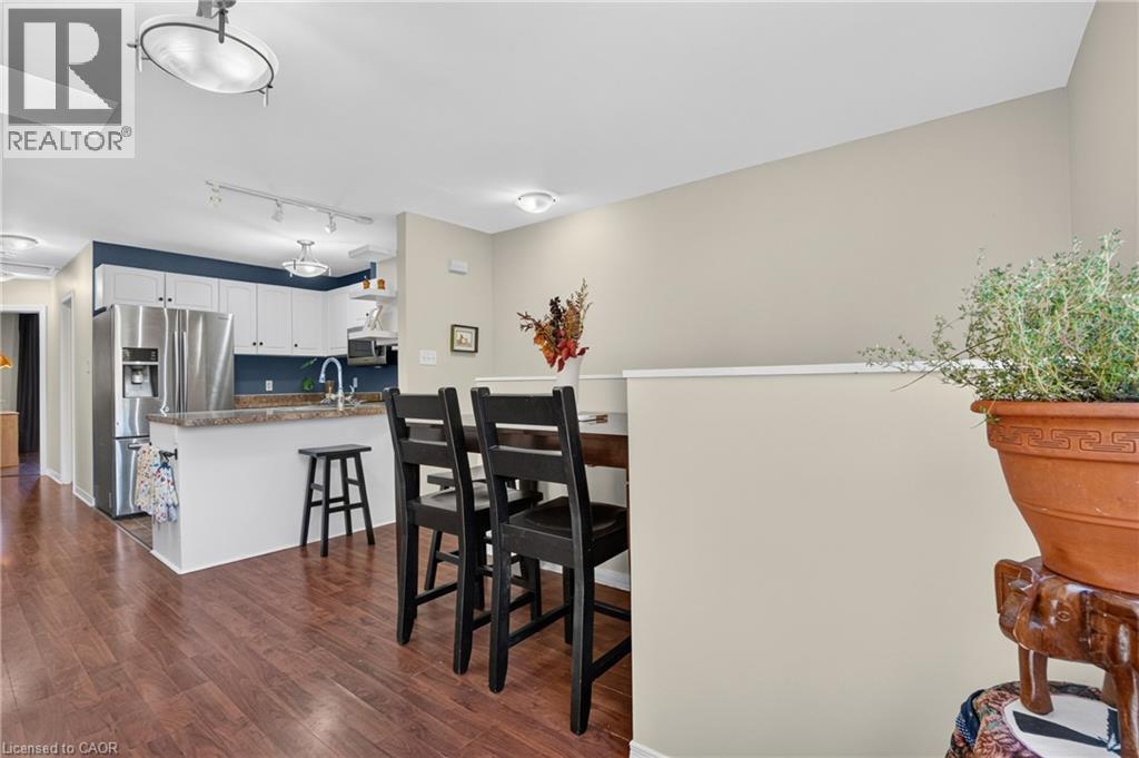 26 Huron Street Property Photo 17