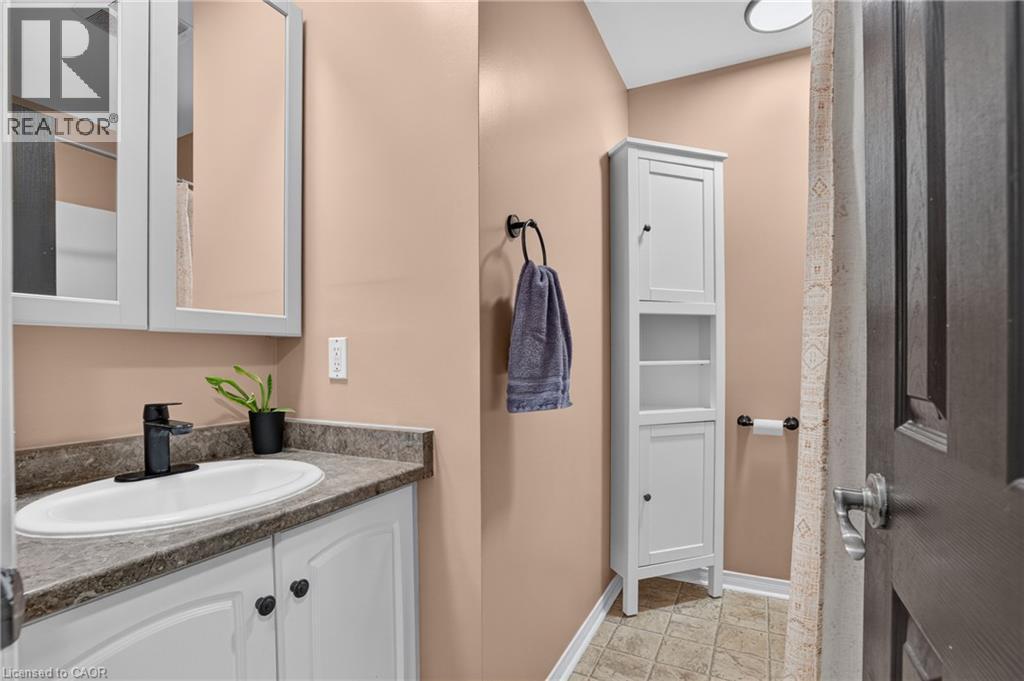 26 Huron Street Property Photo 22