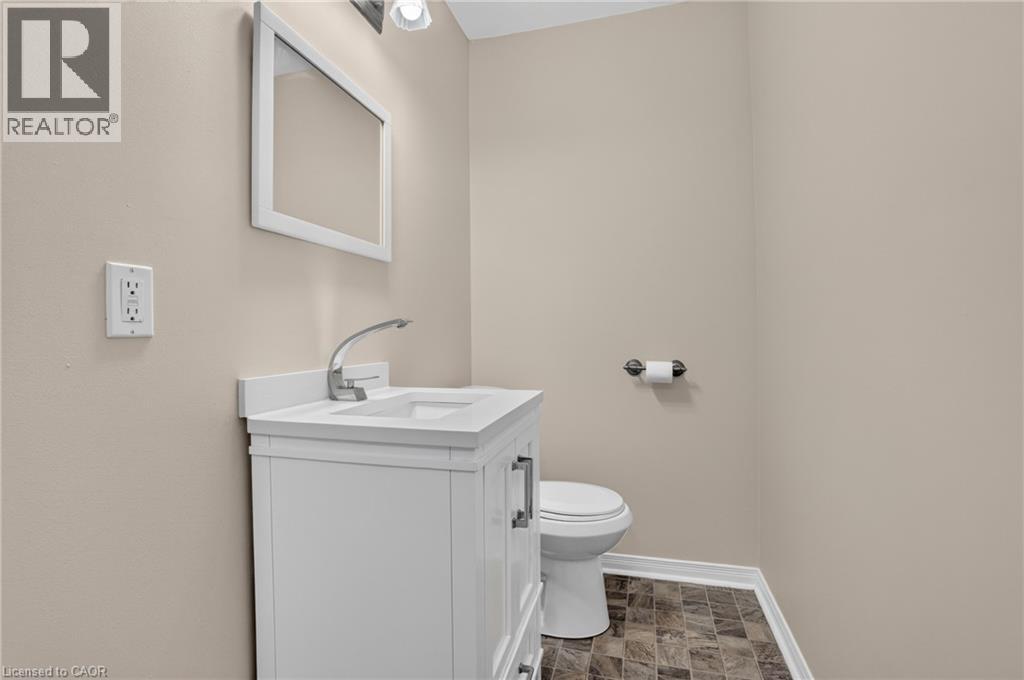 26 Huron Street Property Photo 32